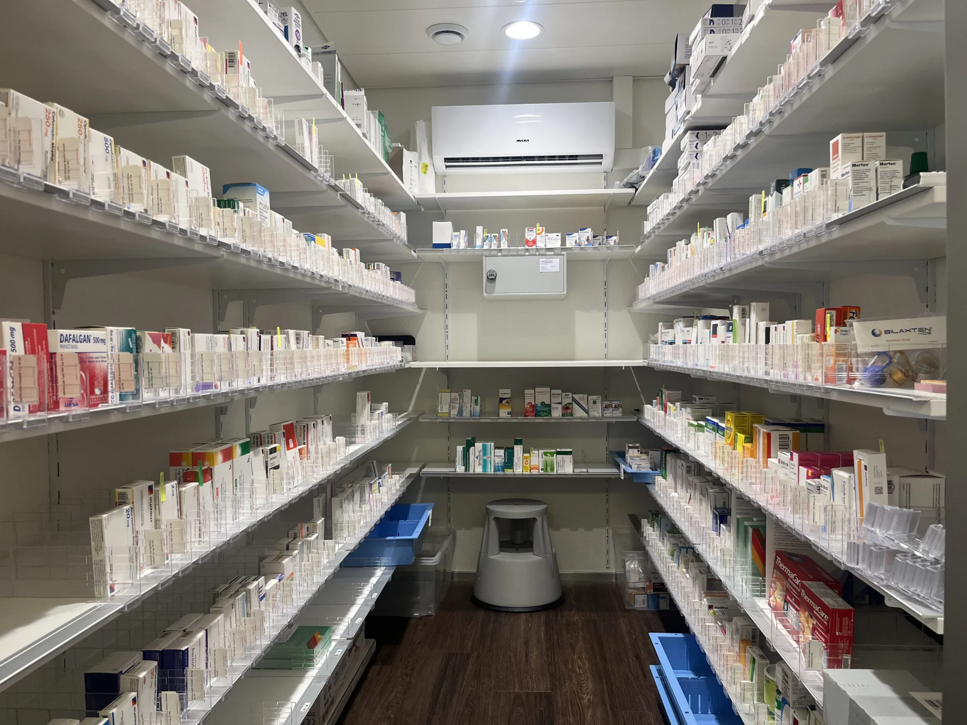 Medikamentenlagerraum